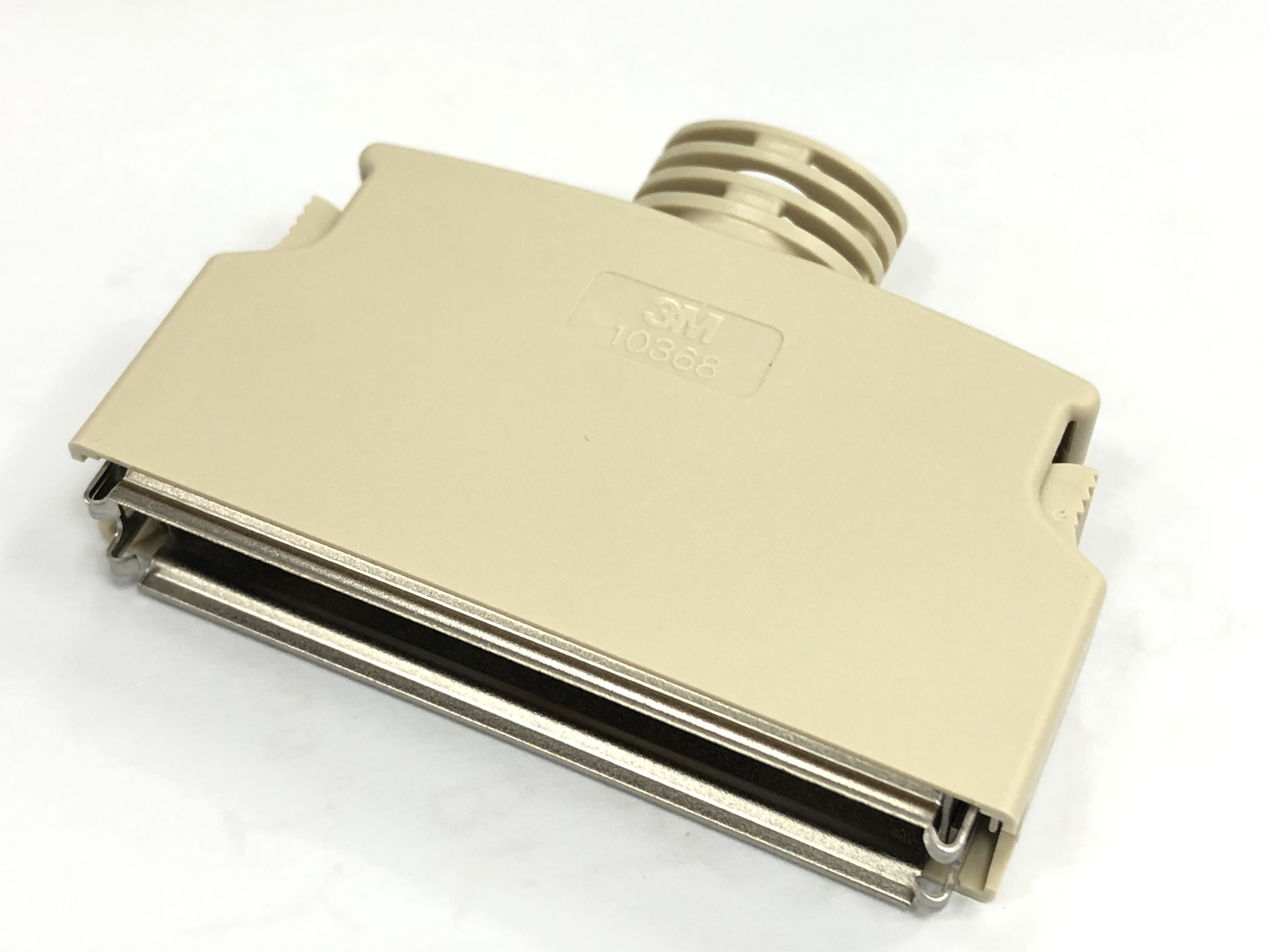 DB塑壳-MC026801IY